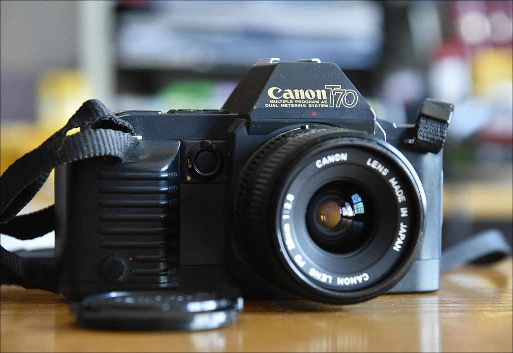 Canon T70