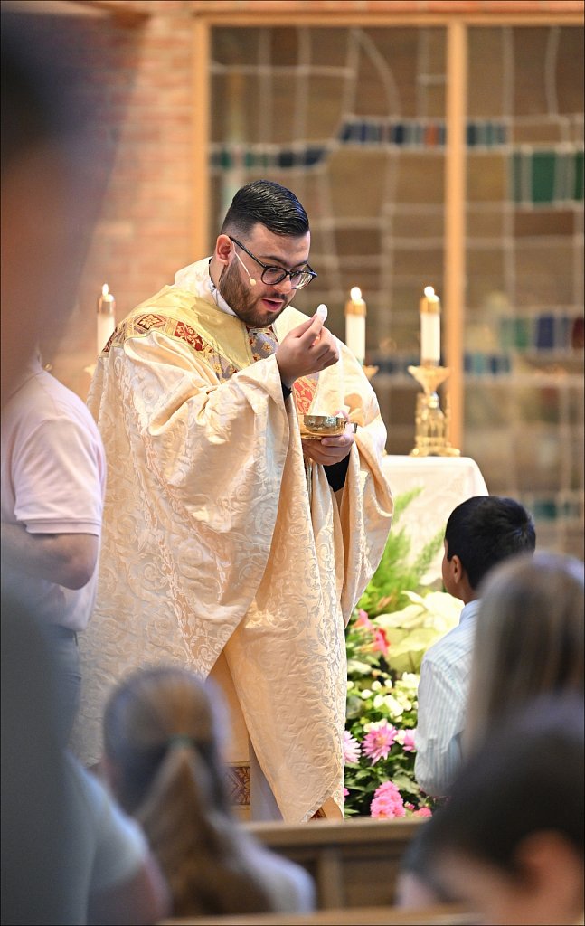 Fr. Sabastian Munoz Chavarria's 1st Mass