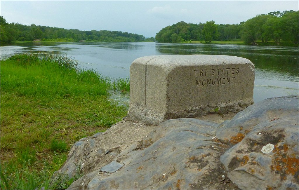 Tri States Monument 